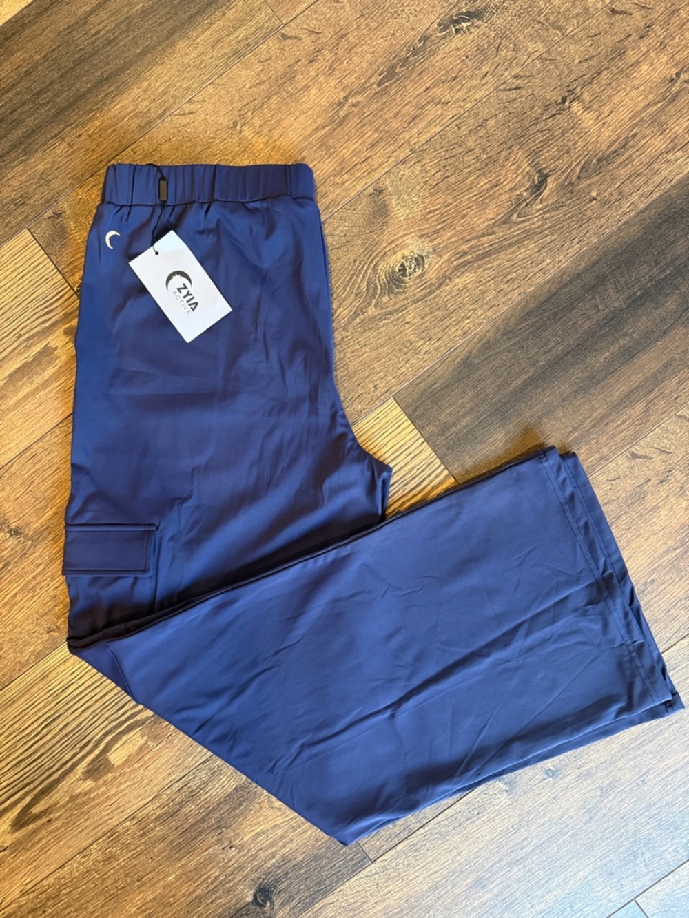 Zyia Active Navy Presidio Peak Cargo Pants NWT